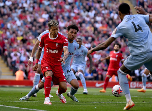 事业贡献更 事业贡献更